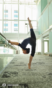 Dancer Rita Fu warming up in the lobby of the Dr Phillips Center for the Performing Arts in Orlando. (photo by dancer Nancy Wang)