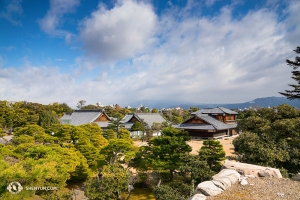 The view from Nijo Castle in Kyoto. (Photo by Kenji Kobayashi)