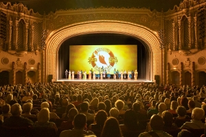… where the weeklong run of eight sold-out performances just concluded. Thank you, Phoenix!