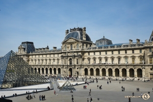 Shen Yun World Company resumed its France tour with three performances in Paris. And with a day off in the city, the group made sure to visit what is probably the world's greatest museum of Renaissance art - the Louvre. 