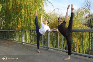 Keeping each other company, dancers Angela Xiao and Elsie Shi enjoy the warm weather while practicing outside the theater. (Photo taken by Kexin Li)