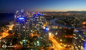 Shen Yun International Company is currently visiting Australia. Projectionnist Annie Li enjoys a view of the Gold Coast's famed inland canals and waterways from her hotel suite.
