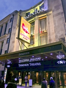 The Shen Yun New York Company felt a very warm welcome in London this year with 14 sold-out performances at the Dominion Theatre. 
