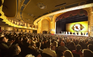 The Shen Yun North America Company performed at the elaborate Detroit Opera House in Michigan in February. Due to popular demand, one additional performance was added at the almost 100-year-old theater in Detroit's Grand Circus Park Historic District.
