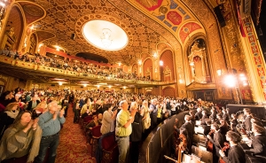 We had two sold-out performances in Rhode Island this year. Shen Yun graced the stage of the 3,000-seat Providence Performing Arts Center which is listed on the National Register of Historic Places. In 1998, the magnificent detailing of the theater's interior was restored to its original 1928 splendor.
