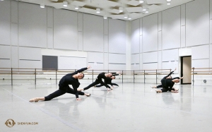 Girls from the Touring Company take the opportunity to practice together by using the theater's dance studio. (Photo by Rachael Bastick)