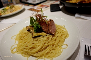 Back in Japan, Shen Yun World Company explores Kyoto for a day. Dancers Shawn Ren and Ben Chen are our tour guides, giving us a taste of Japan. This is just one of the many delicious meals they enjoyed in one day. (Photo by dancer Shawn Ren)