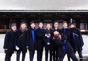The final stop of the Kyoto trip is at Rengeoin Sanjusangendo temple (三十三間堂). (Photo by dancer Jeff Chuang)