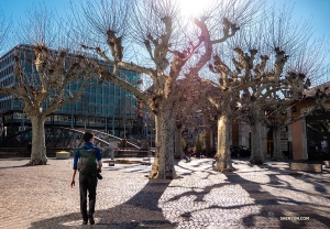 Sometimes it can take time and careful observation to find the ideal location for a photo. (Photo by Monty Mou)
