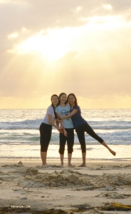 Dancers (from left) Yuwen Lin, Yoriya Kikukawa, and Betty Wang enjoy their last morning in Gold Coast, Australia.