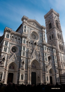 It's hard to look away from the elaborate facade of Florence's cathedral.

(Photo by Andrew Fung)