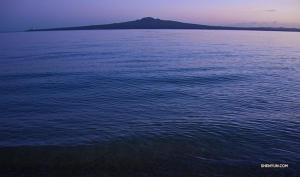 Auckland, the country's most populace city, is built on 50 dormant (phew!) volcanoes.
(Photo by projectionist Annie Li)